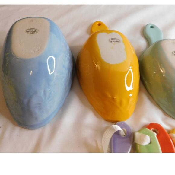 Pioneer Woman _ Willow 8-Piece Stoneware Measuring Cups and Spoons Sets New - Picture 4 of 7